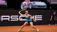 Uzdravená Krejčíková se vrátila na okruh WTA porážkou, Plíšková vydřela postup v Rouenu