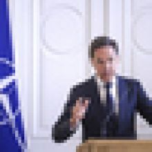 Rutte navrhuje, aby země NATO na obranu dávaly 3,5 procenta HDP