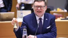 Krach solární čistky: Stanjurovi bouchly plány, ve státní kase chybí miliardy