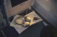 JBL Tour One M3 SmartTX dorazila na český a slovenský trh. Nabízí špičkový zvuk a unikátní transmitter s displejem
