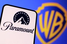 Paramount vylepšil svou nepřátelskou nabídku na převzetí Warner Bros