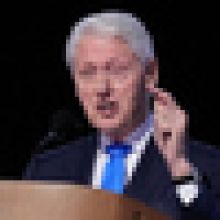 Exprezident Bill Clinton před zákonodárci svědčí o Epsteinovi