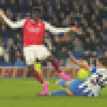 Arsenal porazil Brighton a po remíze Manchesteru City vede ligu o sedm bodů