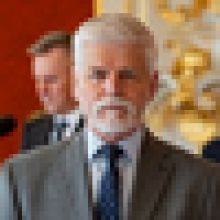 Na konferenci věnované bezpečnosti na Hradě vystoupí Pavel i Havlíček