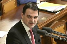 Babiš vyhrál nad Macinkou. Repatriační lety budou zdarma pro všechny