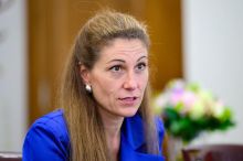 Přemet Evy Decroix: Brojí proti kontroverznímu zákonu. Přitom ho sama předkládala