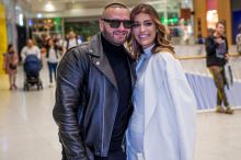 Strach o Rytmusovu rodinu: Jasmina Alagič zůstala se synem v Dubaji, město zasáhly rakety