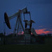 Ropa Brent po Trumpových slovech o brzkém konci války v Íránu klesla pod 90 USD