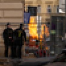 V Praze 7 hořel plyn unikající z potrubí, únik zastavily až výkopové práce