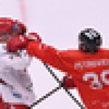 Třinec a Karlovy Vary si mohou ve čtvrtek zajistit postup do čtvrtfinále