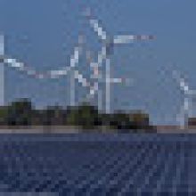 Obnovitelné zdroje v EU tlumí dopad války proti Íránu na ceny energií, píše Bloomberg