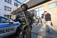 Soud poslal do vazby čtvrtou podezřelou osobu z účasti na útoku v Pardubicích