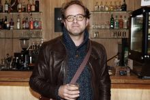 Ondřej Brousek si vzal za ženu dceru kosmonauta. Gondíkovou i s pětiletou dcerou opustil