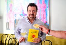 Viewegh v knize Převážně báječný rok řeší stárnutí, lásku i svět literatury