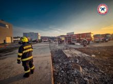 V případu požáru ve zbrojovce LPP byl obviněn další člověk, jiný zadržen