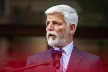 Pavel sdělil Babišovi, že hodlá stát v čele delegace ČR na summit NATO