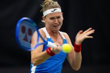 Bouzková nezvládla tříhodinovou bitvu, Nosková pak otáčela druhý set