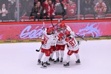 Třinec v euforii. Přetlačil Vary v prodloužení a zahraje si sedmé finále během osmi let