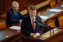 Okamura vyhlásil legislativní nouzi k projednání zákona o regulaci cen paliv