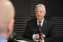 Známe se od školy, říkám mu Péťo. Ministr Zůna o prezidentovi a „cenzurovaném“ videu