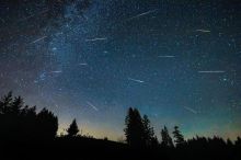 Lidé budou moci pozorovat zvláštní meteorický roj. Astronomové radí kdy a odkud