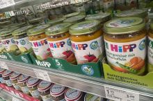 Pozor na sklenice s bílou nálepkou. Jak poznat otrávenou dětskou výživu