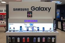 Drahé paměti drtí Samsung: Mobilní divizi hrozí první ztráta