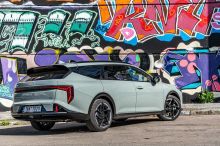 Velký kombík za nečekaně málo peněz. Kia vysílá do Česka novou zbraň proti Octavii