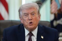 Trump ohlásil zvýšení cel na dovoz aut z EU na 25 procent