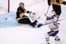 Pastrňák skóroval, ale gólem neodvrátil vyřazení Bostonu z play off NHL
