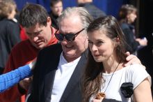 Kdo je Magda Vavrušová? Partnerka Gérarda Depardieu zmizela v 18 letech z Česka