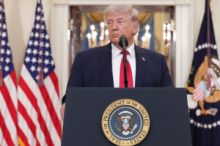 Soud rozhodl, že Trumpova nejnovější cla jsou nezákonná, částečně je zablokoval