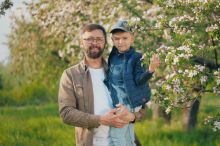 Vím, že Jakub není můj syn, ale rozhodl jsem se mlčet: Moje milosrdná lež mě žere zaživa