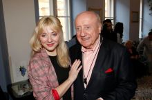Zesnulá Anna Slováčková bude mít vlastní les. S rýčem si máknul i její otec Felix Slováček