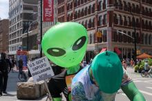 Přes 50 videí o UFO. Spojené státy zveřejnily další část utajovaných složek