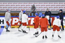 Hokejisté měli krátký trénink, trenéři věří, že hru ještě vyladí