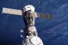 ISS se potýká s únikem vzduchu, NASA nevylučuje evakuaci posádky
