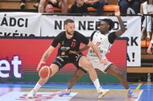 Basketbalisté Nymburka ve finále podruhé porazili Pardubice