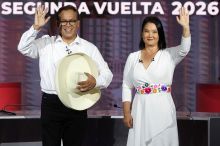 Dcera autokrata vs. zachránce chudého venkova. Peru čeká těsný boj o hlavu státu