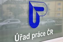 Úřad práce zveřejní květnovou nezaměstnanost, analytici čekají její snížení