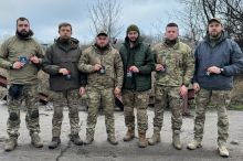Proč nebojují? Frontový velitel navštívil prezidenta Pavla a kritizuje Ukrajince v ČR