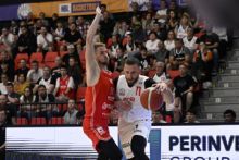 Basketbalisté Nymburka porazili Pardubice a jedna výhra je dělí od titulu