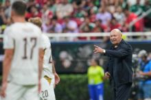 Měli jsme získat minimálně bod, je to komplikace, řekl Koubek