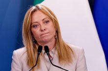 Italové se bouří proti Meloniové. Nutí je chodit do práce čtyři dny v týdnu 