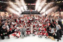 Carolina porazila Vegas a po 20 letech získala Stanley Cup
