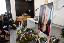 Se Zdenou Mašínovou se v Olomouci rozloučilo přes 200 lidí, přijeli z celé ČR