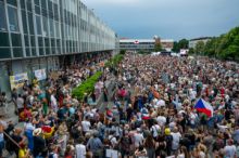 Živě: Demonstrace na podporu veřejnoprávních médií