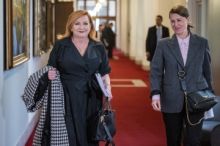 Radní Prahy 3 vypověděli nájem šéfce úřadu vlády Bartha