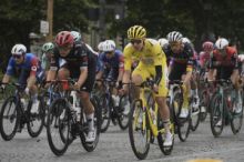 V sobotu začne Pogačarovi boj o pátý triumf na Tour de France, pojedou tři Češi
