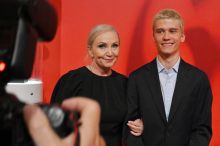 Bára Basiková ve Varech ukázala syna: Dívky po něm jdou. Neuvěříte, co se děje u nich před domem